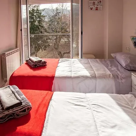Casa Nuria Con Piscina Publica Y Solarium * Bescano