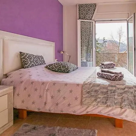 Holiday home Casa Nuria Con Piscina Publica Y Solarium